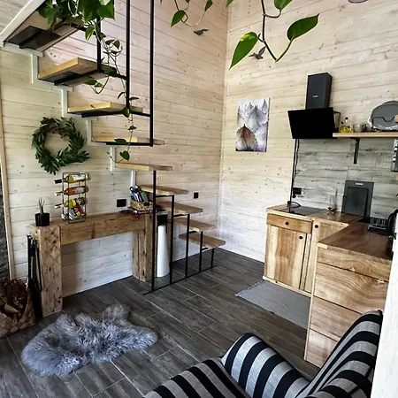 Apartment Garden з чаном-джакузі Slavske