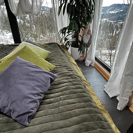 Apartment Garden з чаном-джакузі