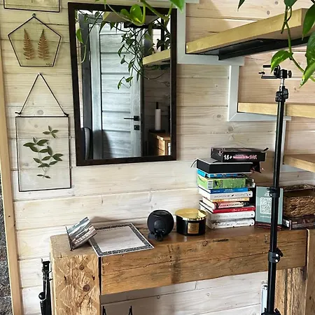 Apartment Garden з чаном-джакузі *