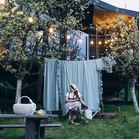 Garden з чаном-джакузі Apartment Slavske
